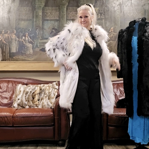 Elegant Spotted Fox Fur Coat NWT - Picture 12 of 16